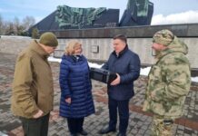 Масштабная гуманитарная миссия уральских парламентариев в Донбасс a5b7f9bf-954c-4169-8f68-a1e825cb8377-67f8e98c