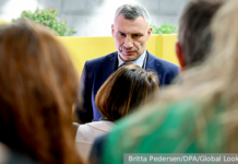 Кличко предрекает болезненные последствия конфликта для украинцев b5f7d7b7-0abd-4d69-b6d3-2f74d1ce69e2-67fe94c7