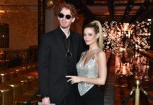 Забавная встреча Преснякова с белкой в центре Нью-Йорка c028de0c-7cc1-45e2-a43d-d37201f42956-67f22ac0