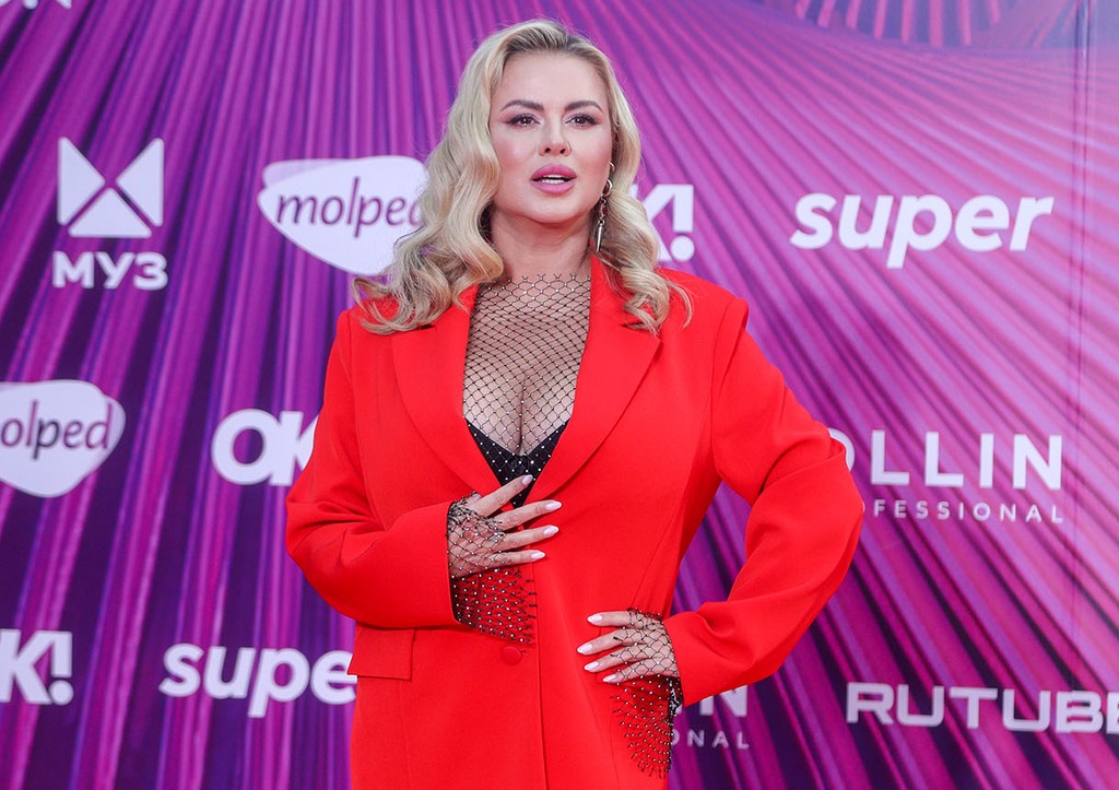 Экс-солистка «Блестящих» рассекретила способ борьбы с паникой