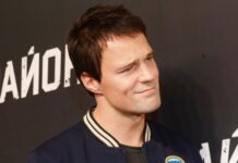 Козловский ответил на обвинения в предательстве родины kozlovskij otvetil na obvineniya v predatelstve rodiny-politgolos-ru-174028282000-0