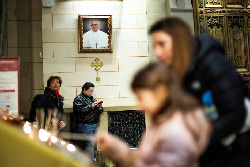 Состояние папы римского Франциска стабилизируется-0