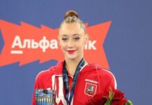 sverdlovchanka karina kireeva blistaet na chempionate rossii po hudozhestvennoj gimnastike-politgolos-ru-174061145500-0