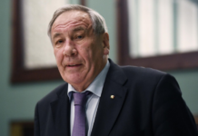 Тарпищев о возможном возвращении флага российским теннисистам tarpishhev o vozmozhnom vozvrashhenii flaga rossijskim tennisistam-politgolos-ru-174043093800-0