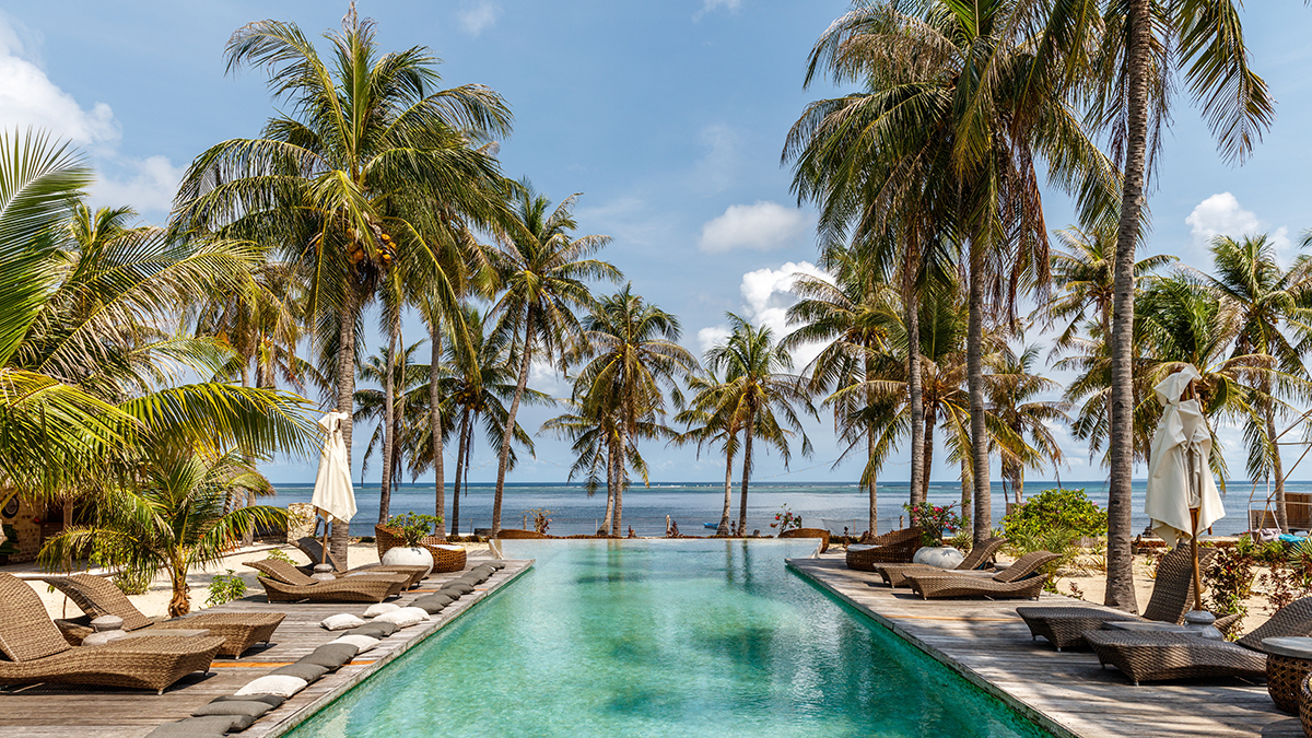 Antara: На Бали запретят туристам носить вызывающую одежду и ругаться