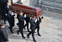 Бедрос Киркоров навсегда в памяти Москвы и сердцах близких на Троекуровском кладбище bedros kirkorov navsegda v pamyati moskvy i serdczah blizkih na troekurovskom kladbishhe-politgolos-ru-174256858000-0