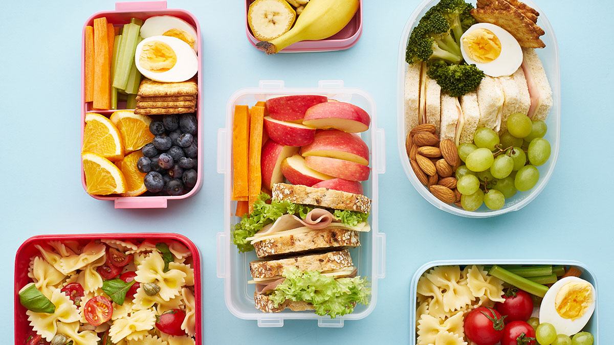 Стало известно, какую еду россияне чаще покупают в солнечную погоду