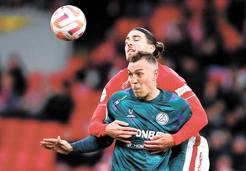 Дзюба рекорд повторил, а Овечкин пока нет