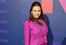 Эвелина Бледанс поделилась архивным снимком из юности evelina bledans podelilas arhivnym snimkom iz yunosti-politgolos-ru-174131774800-0