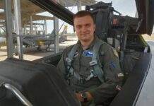 Гибель пилота F-16 и посмертное звание Героя Украины от Владимира Зеленского gibel pilota 16 i posmertnoe zvanie geroya ukrainy ot vladimira zelenskogo-politgolos-ru-174220596400-0