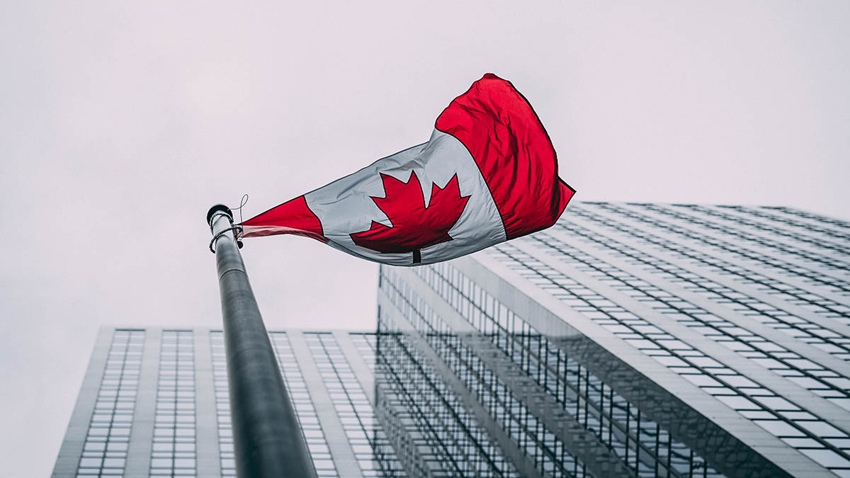 Канада вводит 25% пошлины на товары из США