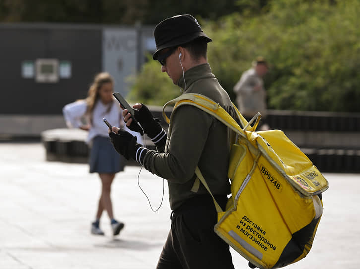 Курьеры Москвы и Санкт-Петербурга лидируют по уровню доходов в 2024-0