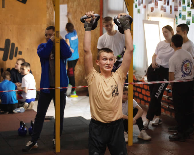 Минпросвещения и ВШЭ открывают школьникам путь к успеху с проектом Билет в будущее-0