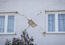 Damage,House,After,A,Strong,Earthquake,Of,5.5,On,The
