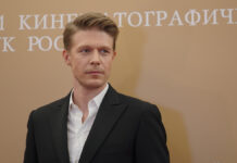 Никита Ефремов сообщил радостную новость об УДО отца после рассмотрения Алексеевским судом Национальная премия в области кинематографии «Золотой Орел»