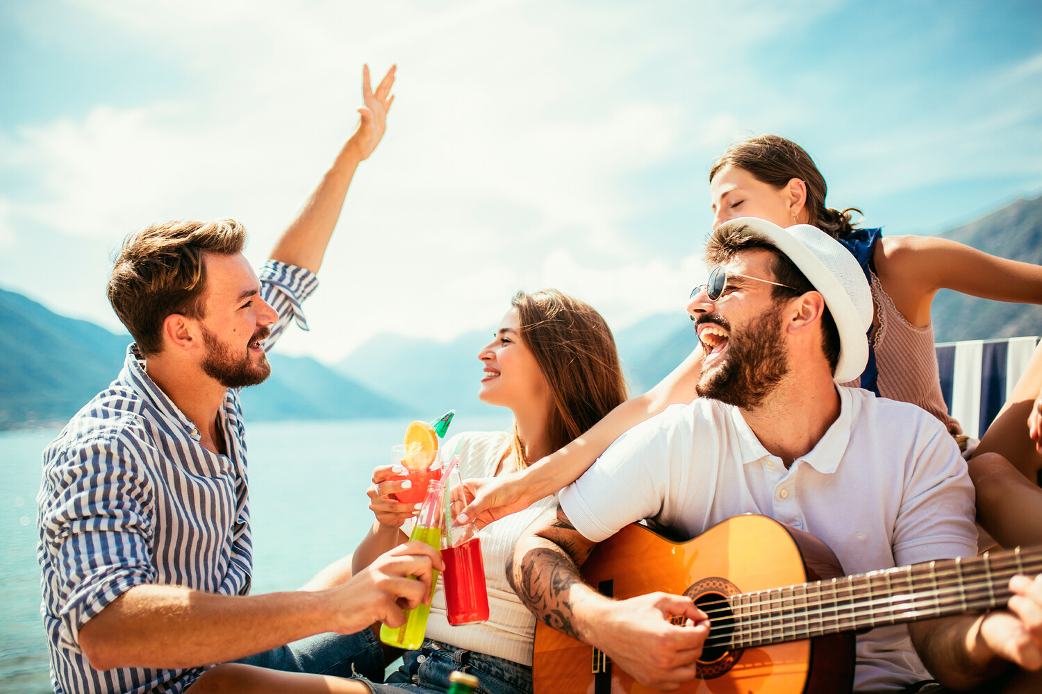 Ностальгия укрепляет дружеские связи-0