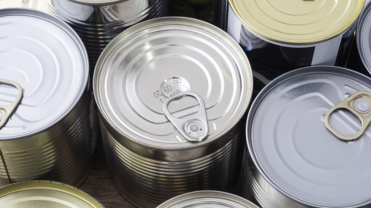 Пенсионерка в Казачьей Локне забирала у ВСУ консервы и раздавала людям