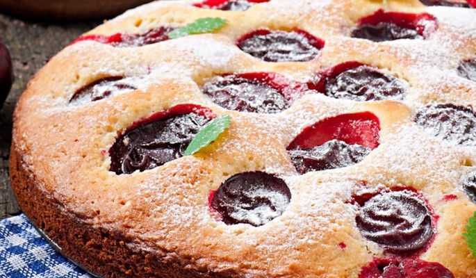 Бисквит с вишней – простой рецепт АППЕТИТНОГО угощения к чаю! Ну просто пальчики оближешь!