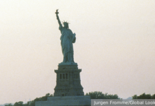 Рафаэль Глюксманн требует вернуть Статую Свободы Франции из США на фоне конфликта с ЕС rafael glyuksmann trebuet vernut statuyu svobody franczii iz ssha na fone konflikta s es-politgolos-ru-174219682800-0