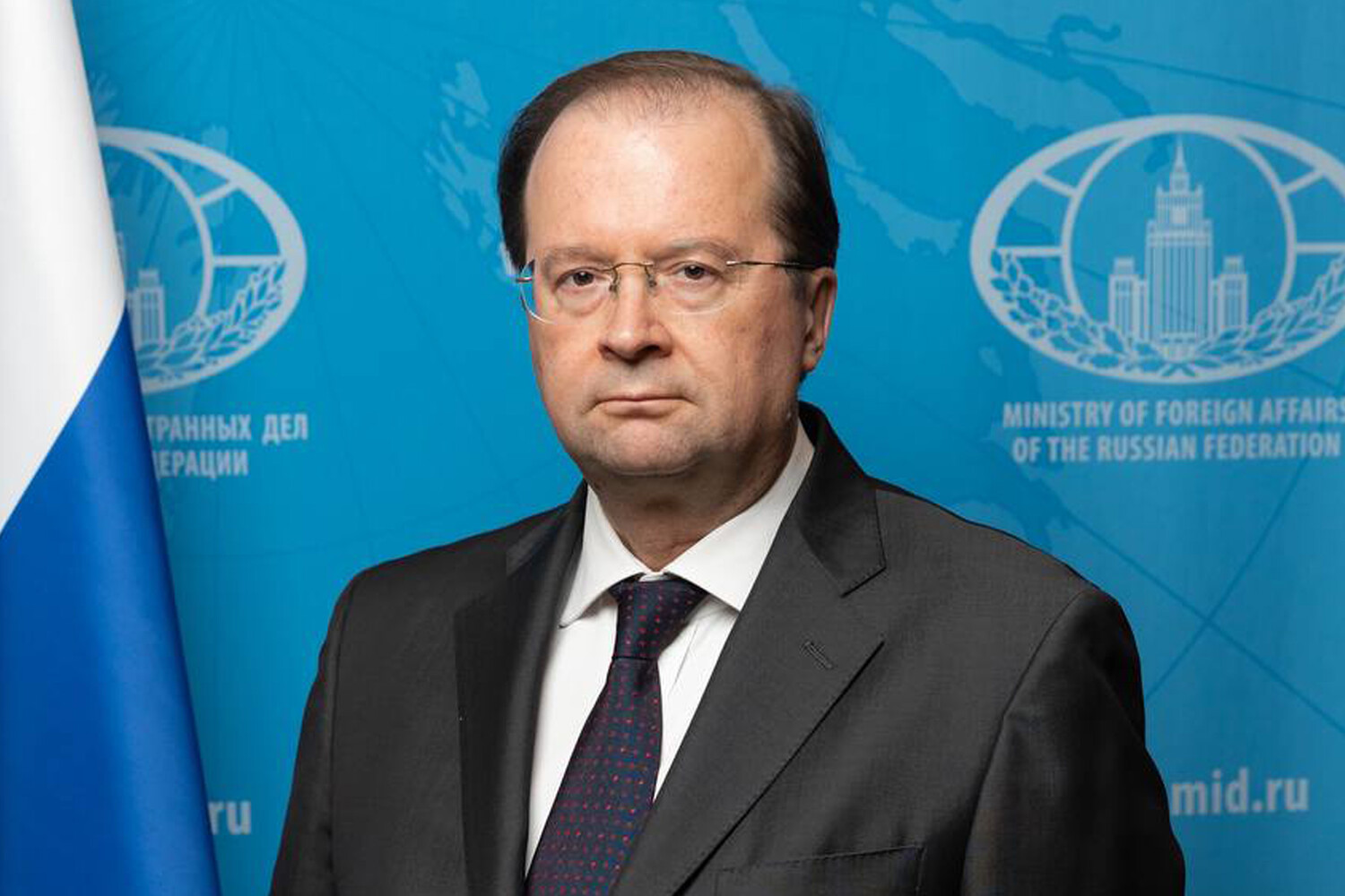 Россия и Италия на грани дипломатического кризиса после заявлений Маттареллы и визита Парамонова-0