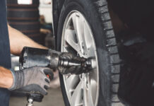 Виталий Портнихин раскрыл секреты безопасной смены шин в весенний сезон vitalij portnihin raskryl sekrety bezopasnoj smeny shin v vesennij sezon-politgolos-ru-174322535900-0