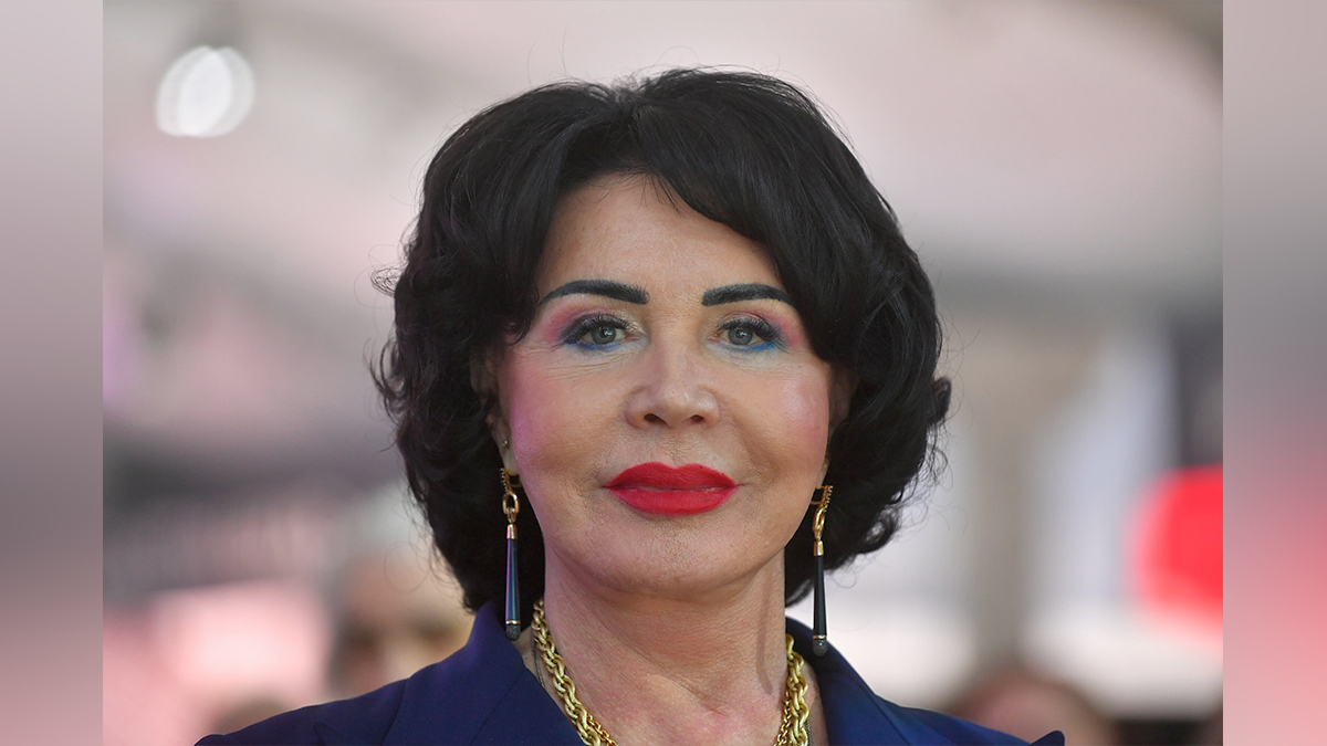 «Уникальный вклад в развитие русской песни»: Путин поздравил Бабкину с юбилеем