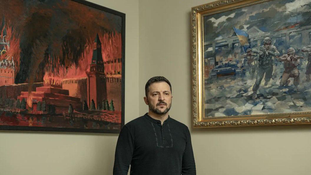 Журналисты Time заметили в кабинете Зеленского картину с горящим Кремлем