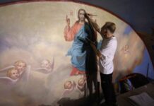 Церковь Петра и Павла на Новой Басманной обрела новые краски czerkov petra i pavla na novoj basmannoj obrela novye kraski-politgolos-ru-174506429600-0