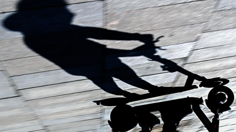 Аренду электросамокатов приостановили в Москве из-за снега