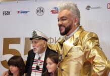 Филипп Киркоров вернется на сцену БКЗ Октябрьский в память о Бедросе Киркорове filipp kirkorov vernetsya na sczenu bkz oktyabrskij v pamyat o bedrose kirkorove-politgolos-ru-174430574500-0