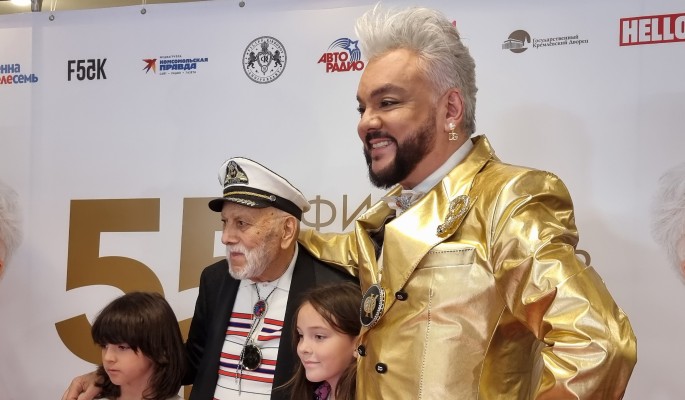 Через 40 дней после смерти: похоронивший отца Киркоров принял решение о дальнейшей карьере