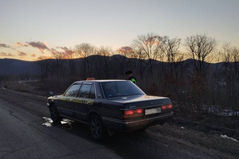 В Приморье проверили более 120 такси Полиция Приморья