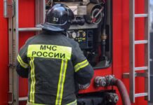 МЧС России активно тушит пожар в СНТ «Березовая Грива» Татарстана mchs rossii aktivno tushit pozhar v snt berezovaya griva tatarstana-politgolos-ru-174482326100-0