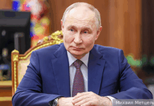 Новая коллекция одежды с цитатами Путина и символами России на ВДНХ novaya kollekcziya odezhdy s czitatami putina i simvolami rossii na vdnh-politgolos-ru-174523520800-0