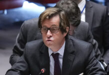 Посол Франции Николя де Ривьер заявил о риске срыва переговоров ЕС и США по Украине posol franczii nikolya de river zayavil o riske sryva peregovorov es i ssha po ukraine-politgolos-ru-174551326100-0