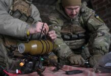 Повторная атака ВСУ на объект Курскэнерго оставила под Курском сотни домов без света povtornaya ataka vsu na obekt kurskenergo ostavila pod kurskom sotni domov bez sveta-politgolos-ru-174358628000-0