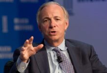 Рэй Далио предлагает США и Китай договориться для укрепления юаня и доллара rej dalio predlagaet ssha i kitaj dogovoritsya dlya ukrepleniya yuanya i dollara-politgolos-ru-174427000600-0