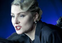 Рената Литвинова и Земфира удивили поклонников премьерой спектакля Кактус renata litvinova i zemfira udivili poklonnikov premeroj spektaklya kaktus-politgolos-ru-174424972700-0