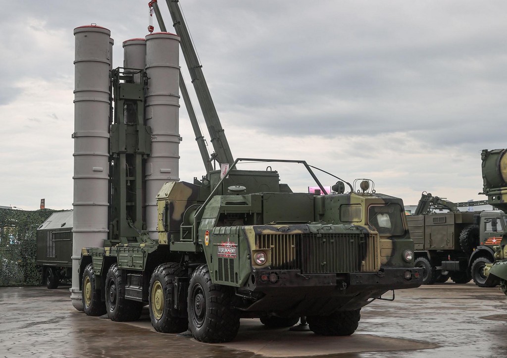 Россия и Киргизия укрепляют ПВО с помощью поставок С-300 в рамках ОДКБ-0