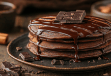 Шоколадные панкейки являются идеальным завтраком за пять шагов и вкуснее блинов и оладий shokoladnye pankejki yavlyayutsya idealnym zavtrakom za pyat shagov i vkusnee blinov i oladij-politgolos-ru-174572864400-0