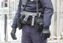 СУ СКР и МВД оперативно реагируют на инцидент с стрельбой в Чите su skr i mvd operativno reagiruyut na inczident s strelboj v chite-politgolos-ru-174487403800-0