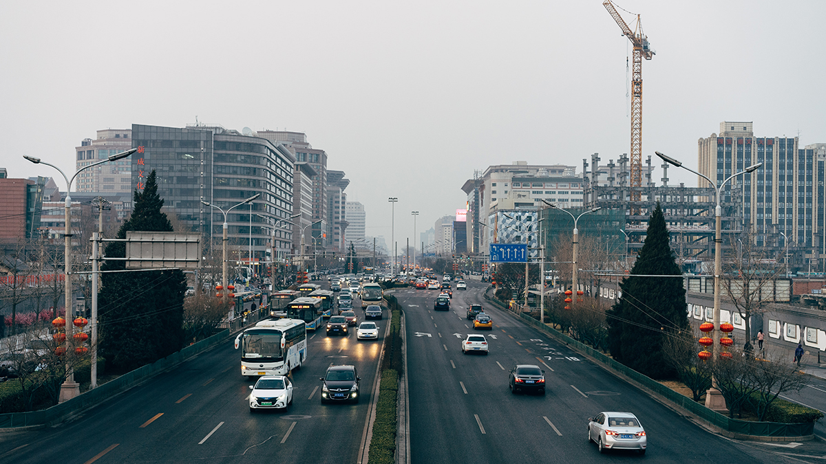 Мост через реку Чаобай обрушился в Пекине из-за пожара