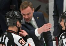 Виктор Козлов критикует судейство в матче Салавата Юлаева и Спартака viktor kozlov kritikuet sudejstvo v matche salavata yulaeva i spartaka-politgolos-ru-174491862700-0