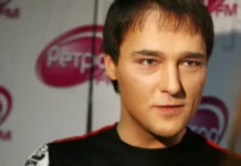 Андрей Разин рассказал о причинах трагедии Юрия Шатунова и судьбе "Ласкового мая" andrej razin rasskazal o prichinah tragedii yuriya shatunova i sudbe laskovogo maya-politgolos-ru-174868442100-0