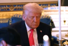 donald tramp udivil investorov  kriptovecherinkoj i eksklyuzivom-politgolos-ru-174825338000-0