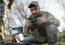 FPV-дрон ВСУ атаковал Белгородскую область, н нанося удар по трактору в Шебекино dron vsu atakoval belgorodskuyu oblast n nanosya udar po traktoru v shebekino-politgolos-ru-174853491300-0