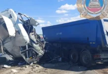 gosavtoinspekcziya gu mvd po saratovskoj oblasti rassleduet dtp v pugachyovskom rajone s uchastiem kamaza gaza i  -politgolos-ru-174799068900-0