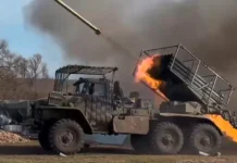gruppirovka czentr osvobozhdaet kotlyarovku v dnr pod ognyom  i -politgolos-ru-174706063300-0