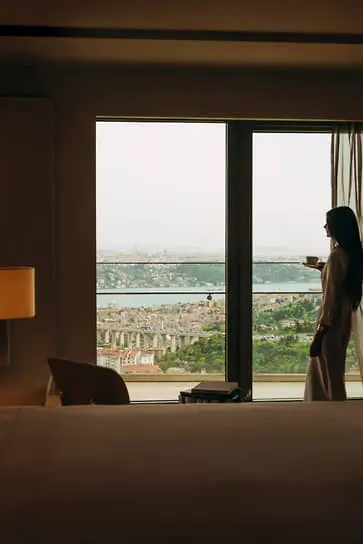 Как отели Eden Rock и Raffles создают незабываемые первые впечатления-0