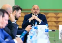 konstantin shestakov zayavil o razvitii vladivostoka v golubinoj i snegovoj padi-politgolos-ru-174853641400-0